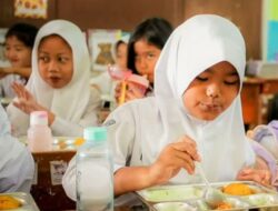 Program MBG Selama Ramadhan: Dibawa Pulang untuk Buka Puasa