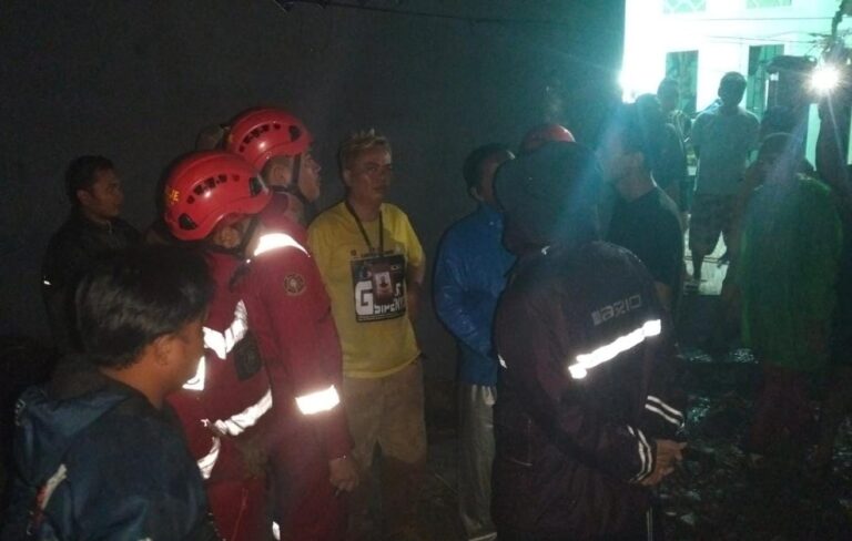 Banjir Rendam 35 RW di Kelurahan Palabuhanratu Saat Buka Puasa