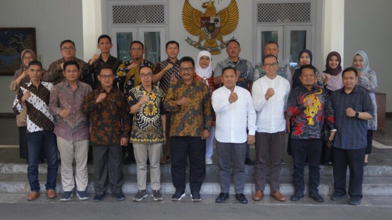 Bupati Sukabumi Bertemu Sekretaris Kemenkop RI, Bahas Koperasi Desa Merah Putih