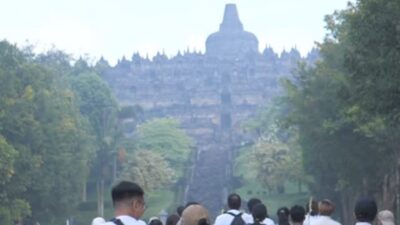 Setelah Kunjungan Prabowo-Macron, Muncul Wacana Stairlift Permanen di Candi Borobudur