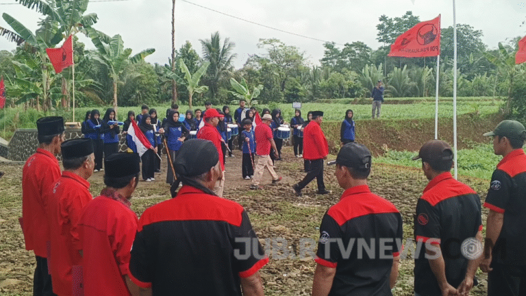 Peringati Bulan Bung Karno, PAC PDI-P Sukabumi Gelar Upacara dan Santunan di Jampangkulon