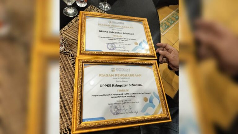 DPPKB Kabupaten Sukabumi Raih Tiga Penghargaan dari BKKBN Provinsi Jawa Barat