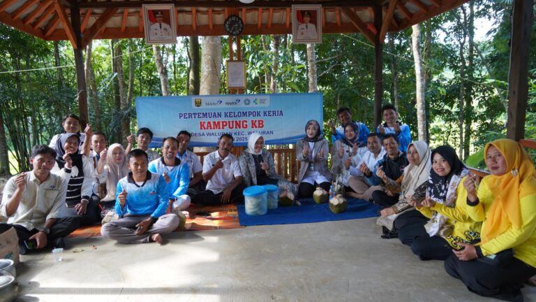 Kolaborasi Jadi Kunci Penguatan Kampung KB di Desa Waluran Sukabumi