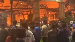 Api Mengamuk di Pasar Puring: Ratusan Kios Hangus, Penyelamatan Tahanan Dilakukan