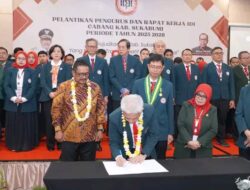 Pelantikan Pengurus IDI Sukabumi 2025–2028, Kolaborasi Jadi Kunci Utama Pembangunan Kesehatan