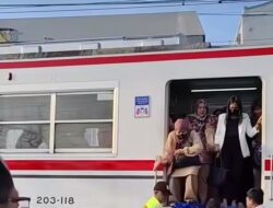 Viral! Commuter Line Anjlok di Jakarta Kota, Netizen Pertanyakan Keamanan Jalur