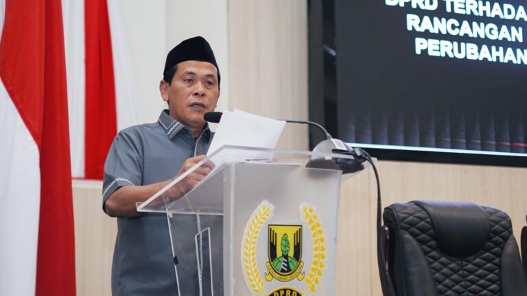 Fraksi PDIP Desak Perubahan APBD Sukabumi 2025 Prioritaskan Pengentasan Kemiskinan dan Mitigasi Bencana