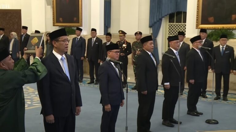 Prabowo Reshuffle Kabinet 2025: Lima Menteri Diganti dan Kementerian Haji serta Umrah Resmi Dibentuk