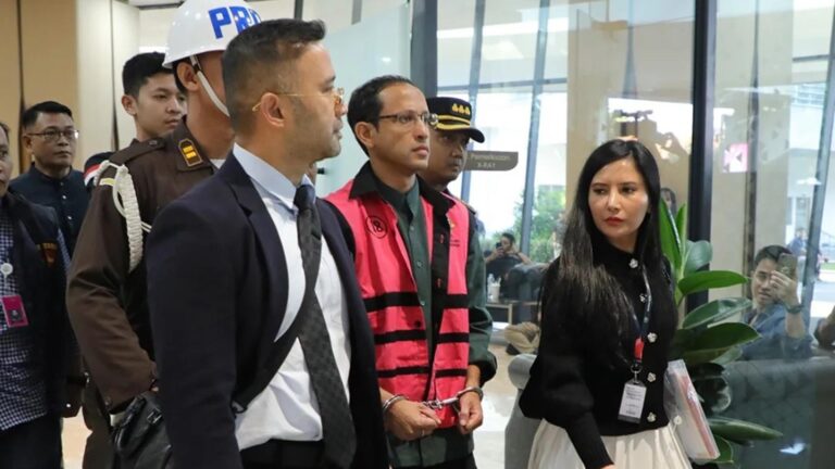 Nadiem Makarim Resmi Jadi Tersangka Kasus Korupsi Pengadaan Laptop Chromebook Rp1,98 T