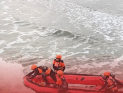 Terseret Ombak Saat Berenang, Wisatawan Asal Jakarta Timur Hilang di Pantai Kebon Kalapa Cisolok Sukabumi
