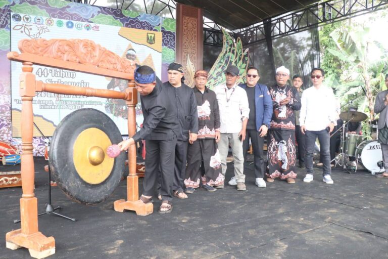 Milangkala Ke-44 Desa Sukamaju, Wabup Sukabumi Dorong Pengembangan Pariwisata dan Pertanian