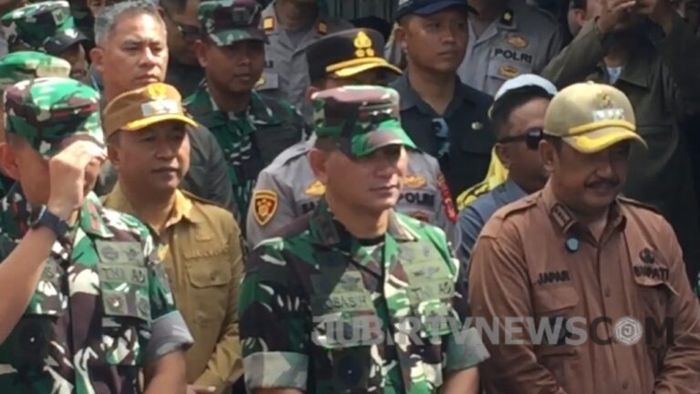 Video: Bupati Sukabumi Dampingi Pangdam III/Siliwangi Resmikan Jembatan Panel Garuda di Cisolok