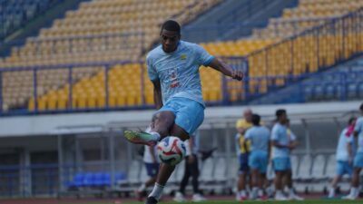 Duel Persib vs PSBS Biak: Target Tiga Poin dan Prediksi Susunan Pemain Pangeran Biru