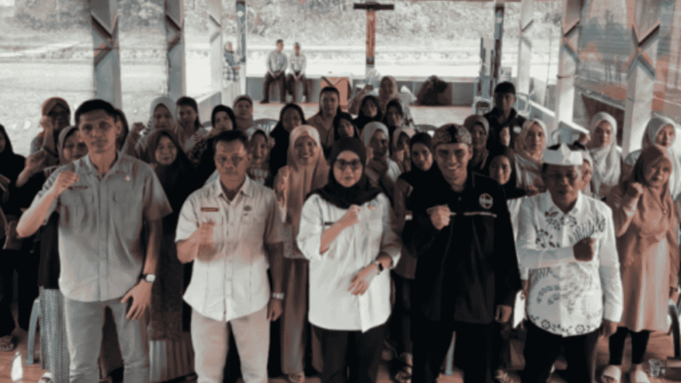 Tingkatkan Literasi Koperasi, DKUKM Sukabumi Gelar Penyuluhan untuk Kelompok P2WKSS Gunungguruh