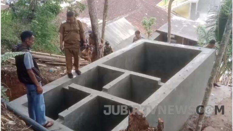 Video: Pembangunan Pipa Air Bersih Tingkatkan Akses Warga Desa Sukamanah Sukabumi