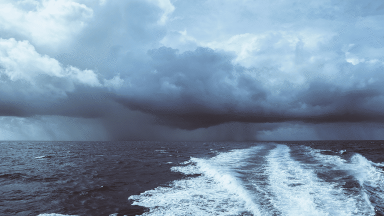 BMKG Peringatkan Aktivitas Bibit Siklon 97S dan 98S yang Sebabkan Cuaca Ekstrem di Indonesia