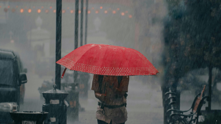 Cuaca Jadi Tantangan Nataru, BMKG Sebut Hujan Lebat Mengintai Sejumlah Wilayah