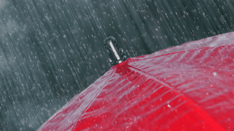 Prakiraan Cuaca Jabar 23 Desember 2025, Sejumlah Daerah Diprediksi Diguyur Hujan Lebat