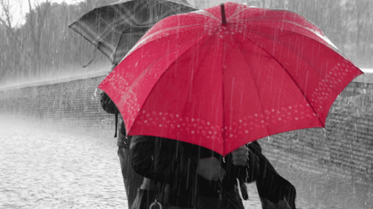 Prakiraan Cuaca Jabar 27 Desember 2025, Potensi Hujan Mengintai Sejak Pagi hingga Dini Hari