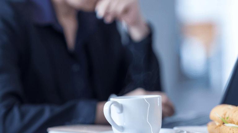 Pola Makan Ternyata Pengaruhi Fokus Kerja, 4 Makanan Ini Bantu Tingkatkan Konsentrasi