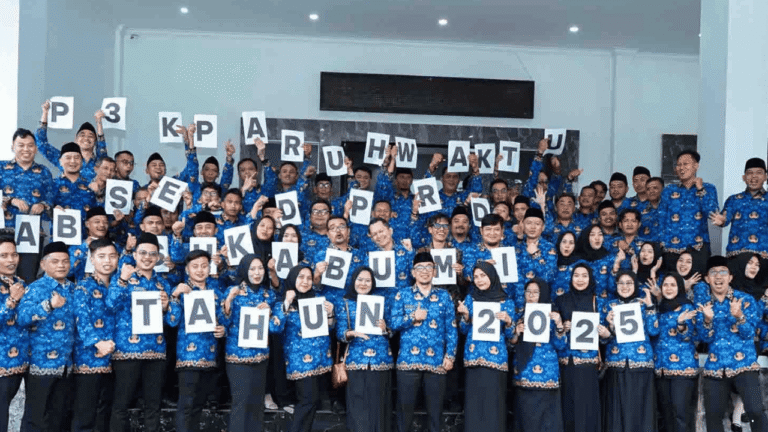 78 Honorer Sekretariat DPRD Sukabumi Resmi Diangkat Jadi PPPK Paruh Waktu