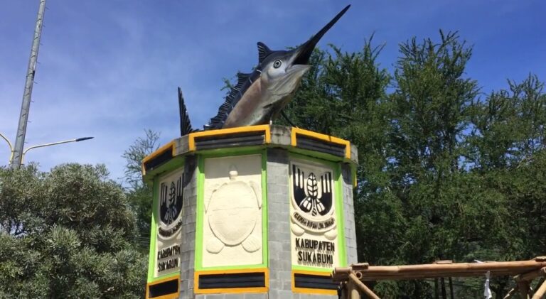 Disperkim Percantik Tugu Jangilus, Wajah Ibu Kota Kabupaten Sukabumi Kian Menarik