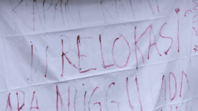 Spanduk ketidakberdayaan warga Kampung Gempol Palabuhanratu Sukabumi