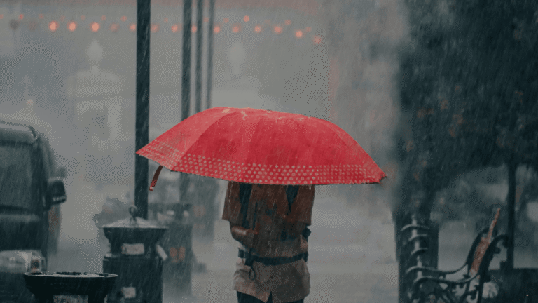 Prakiraan Cuaca Jabar 15 Januari 2026, Hujan Berintensitas Sedang hingga Lebat Berpotensi Terjadi di Sejumlah Wilayah