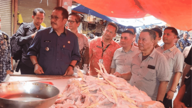 Sidak Pasar Palabuhanratu Jelang Ramadan, Bupati Sukabumi Temukan Kenaikan Harga Daging Ayam
