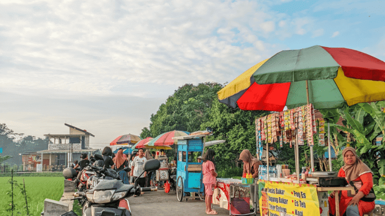 Tradisi Ngabuburit di Bulan Ramadan, Cara Mengisi Waktu Menjelang Berbuka Puasa