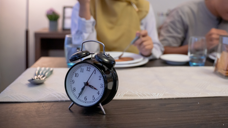 Aktivitas Tetap Padat Saat Ramadan? Siapkan Menu Sekaligus Jadi Cara Praktis Sahur dan Berbuka