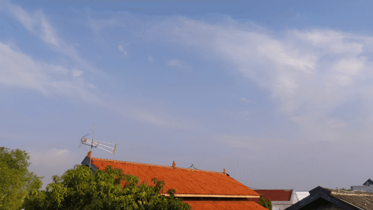 Prakiraan Cuaca Jabar 9 Februari 2026, Sejumlah Daerah Berpotensi Diguyur Hujan Sejak Siang Hari