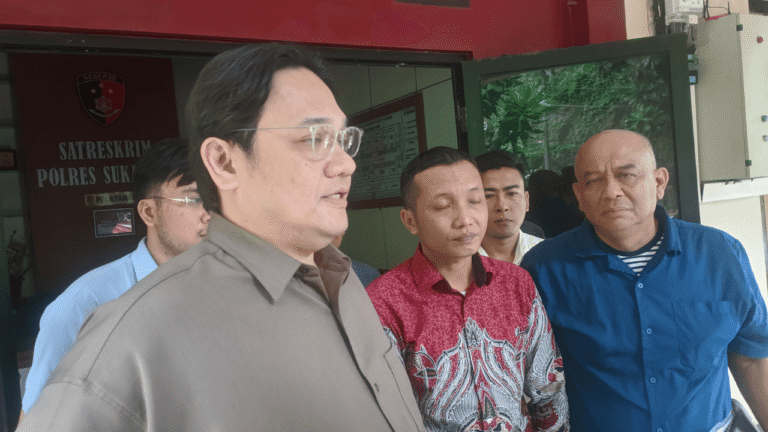 Farhat Abbas Bela Ayah Nizam, Sebut Laporan Ibu Kandung Tak Masuk Akal