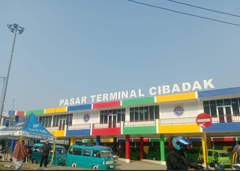 Pemprov Jabar Beri Dana Libur 3 Hari untuk Ribuan Sopir Angkot di Sukabumi Demi Lancarkan Arus Balik