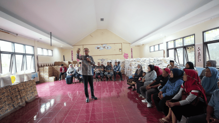 Ayep Zaki Minta Penyaluran Bantuan Pangan di Sukabumi Benar-Benar Tepat Sasaran