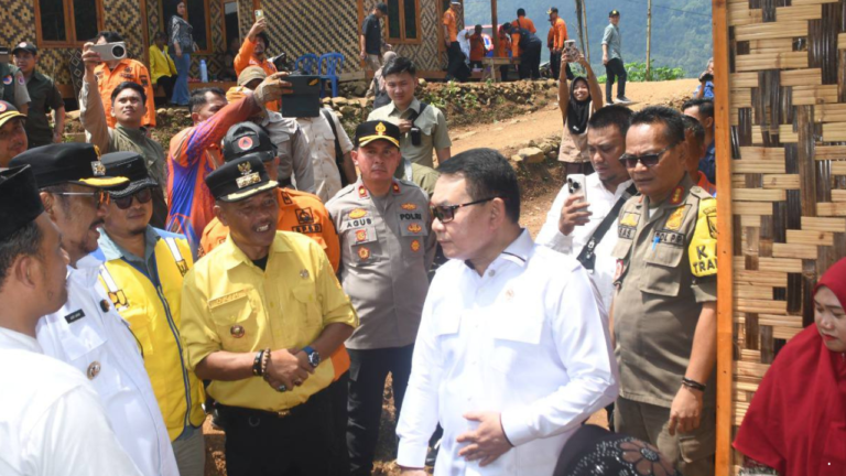 Pemulihan Pascabencana, Huntap Korban Bencana di Cisolok Sukabumi Diresmikan