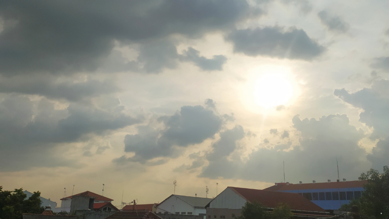 Prakiraan Cuaca Jabar 20 April 2026, Didominasi Cerah Berawan