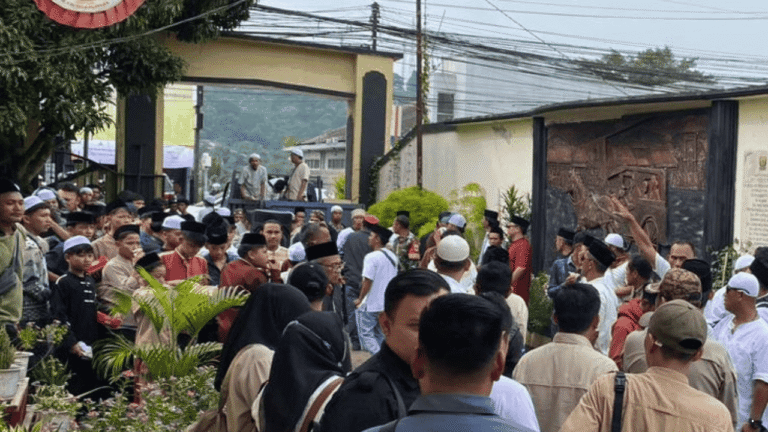 Polemik Lahan Dapur MBG di Cibadak Memanas, Massa Desak Operasional Dihentikan