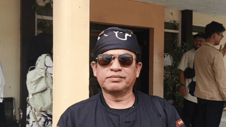 Warga Pajampangan Kecewa, Kursi Kosong ESDM Warnai Audiensi Jalan Rusak di Lengkong