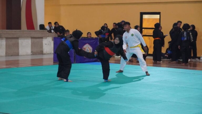 Ratusan Pesilat Pelajar Ramaikan Festival Pencak Silat Sukabumi di GOR Cisaat