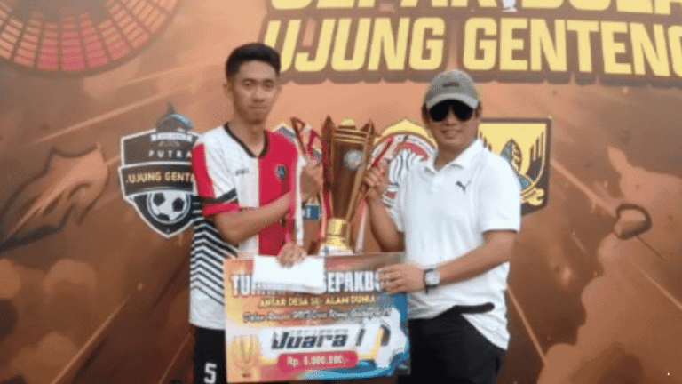 Purwasedar Tampil Konsisten, Sabet Gelar Juara Turnamen ‘Se Alam Dunia’ di HUT Ujunggenteng