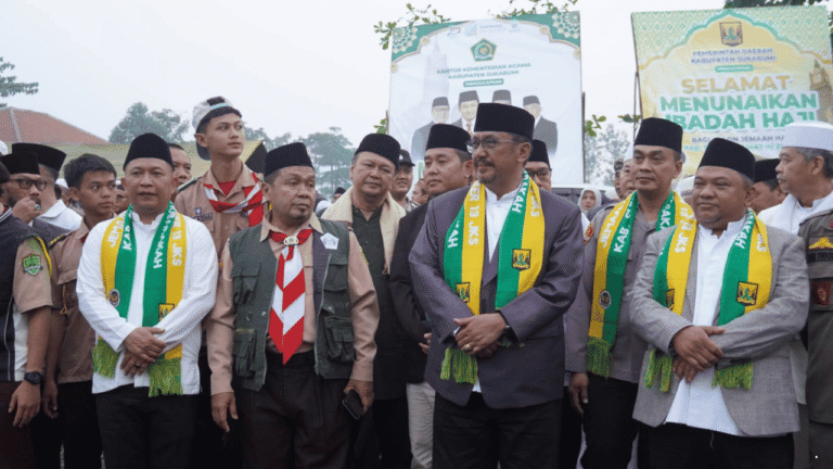Didominasi Lansia, 62 Jemaah Haji Kabupaten Sukabumi Dilepas Bupati Asep Japar ke Tanah Suci