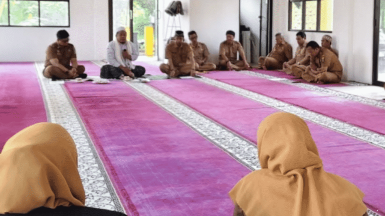 Disperkim Sukabumi Perkuat Nilai Religius Lewat Pengajian Rutin