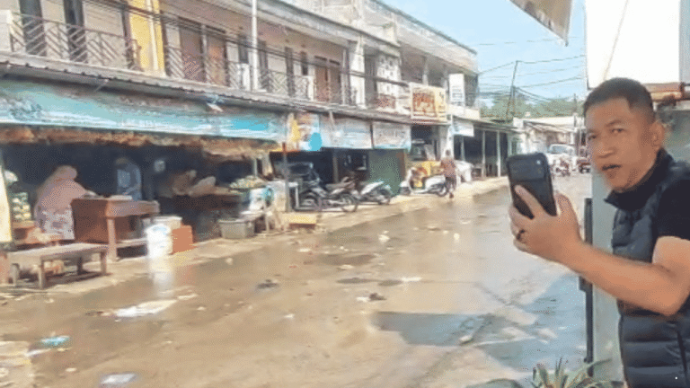 Ruas Jalan Caringin–Cidahu Kerap Banjir, Wabup Sukabumi Ingatkan Penataan Drainase dan Bangunan