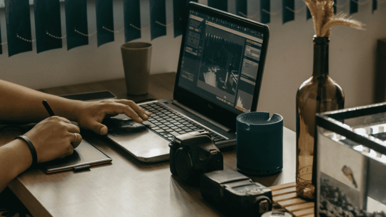 Bekerja Tidak Harus Selalu di Kantor, Ini Strategi Kerja Fleksibel di Era Digital yang Bisa Dicoba