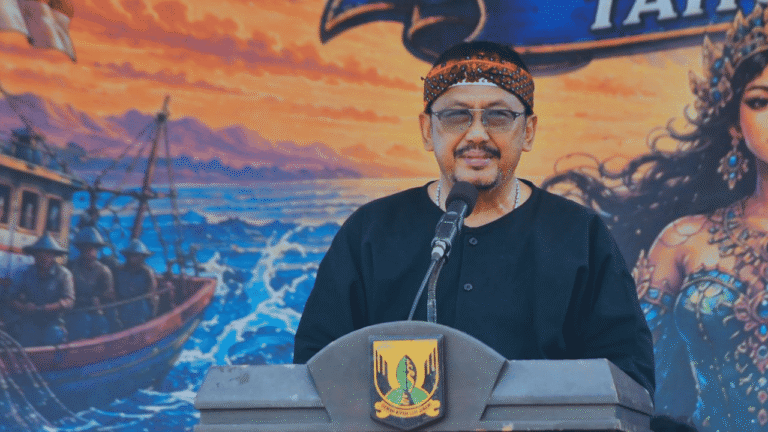 Ribuan Warga Padati Hari Nelayan Palabuhanratu ke -66, Bupati Sukabumi Tekankan Kelestarian Laut