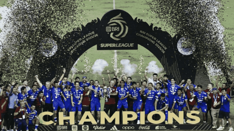 Persib Bandung Resmi Cetak Sejarah dengan Hattrick Juara Liga Indonesia