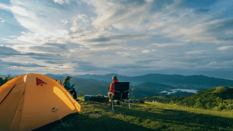 Ingin Camping di Gunung? Perhatikan Persiapan Berikut Ini