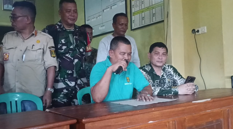 Desakan Warga Memuncak, Kades Sukatani Suradi Sampaikan Kesiapan Mundur Jika Tak Penuhi Janji