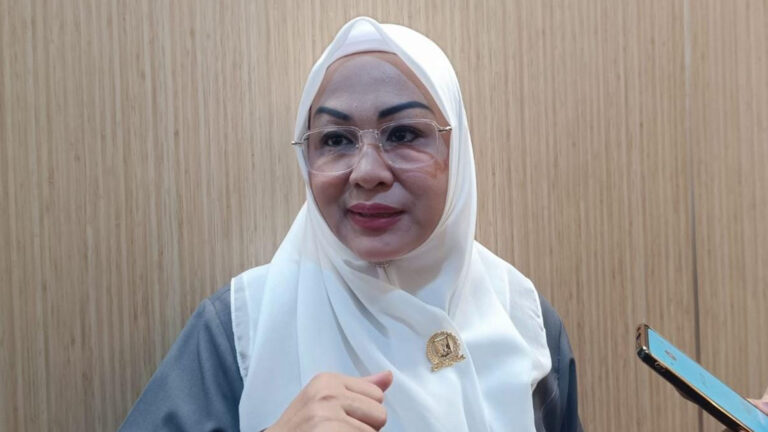 Hardiknas Jadi Momentum, Rika Yulistina Dorong Kepedulian Pendidikan yang Merata di Sukabumi